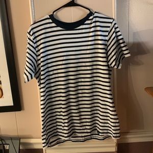 Medium Horizontal Navy Blue & White Stripe T-shirt